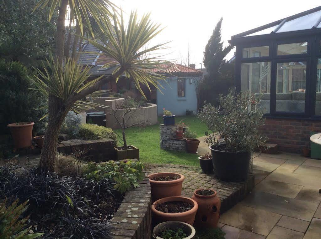 Weston Cottage Poole Exteriör bild
